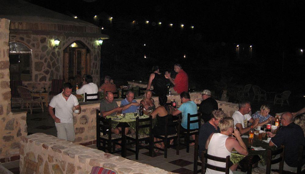 Roots Red Sea Hotel El Qoseir Exterior photo