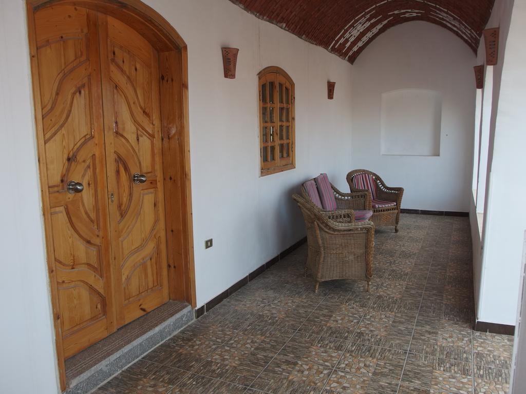 Roots Red Sea Hotel El Qoseir Exterior photo