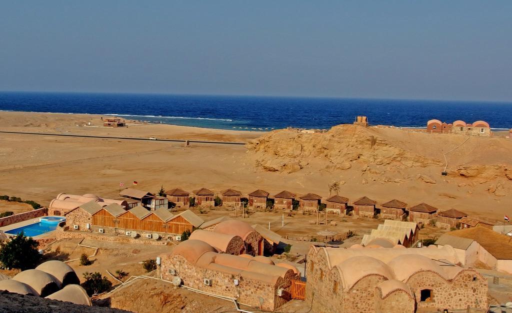 Roots Red Sea Hotel El Qoseir Exterior photo